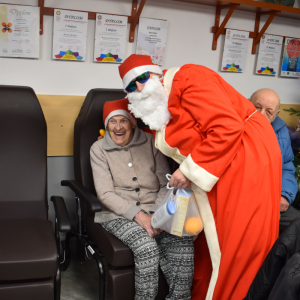 ŚWIĘTY MIKOŁAJ Z MIESZKANKĄ